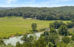 45 Bluff Road, Hardy, AR 72542