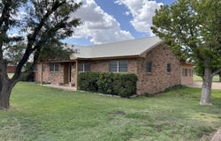 7204 W Us Highway 70 Road, Plainview, TX 79072