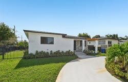 5152 SW 6th St, Miami, FL 33134
