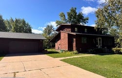 509 12th St NW, Chisholm, MN 55719