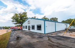 16079 Tarzan Drive, St Robert, MO 65584
