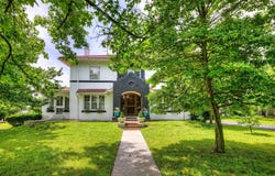 2736 E 15th Street, Joplin, MO 64804