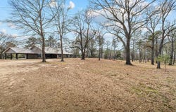 401 South St., Douglassville, TX 75560