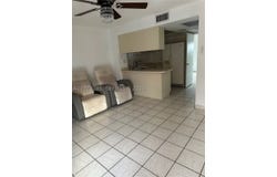 2194 W 60th St, Hialeah, FL 33016