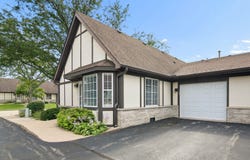 1880 Willow Circle Drive, Crest Hill, IL 60403