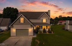 356 Elkins Rd, Jacksboro, TN 37757