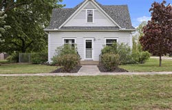 210 Eagle St, Little River, KS 67457