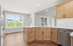239 Gavin Circle, Peosta, IA 52068