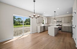 9318 Pleasant Avenue, Tinley Park, IL 60487