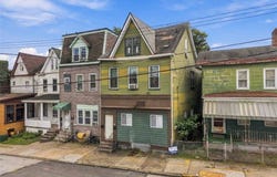 1255 Chartiers Ave, McKees Rocks, PA 15136