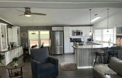 743 E PALM VALLEY DR, Oviedo, FL 32765