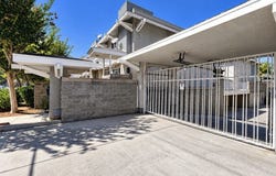 627 W Regent St, Inglewood, CA 90301