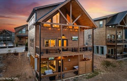 519 Warbonnet Way, Pigeon Forge, TN 37863