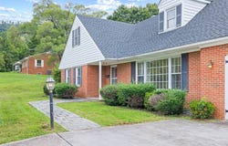 250 Ridge St, Lovingston, VA 22949