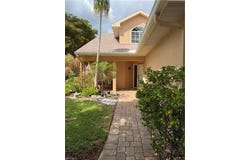 4194 Pensacola Ave, ESTERO, FL 33928