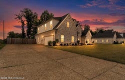 963 Buttermilk Drive, Nesbit, MS 38651