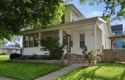 200 E North Street, Walnut, IL 61376