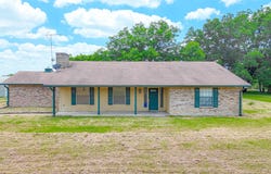 955 Fm 667, Purdon, TX 76679