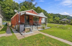 1502 Walters Ave, Shaler, PA 15209