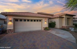 63762 E Desert Peak Drive, Tucson, AZ 85739