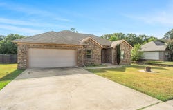 579 Crepe Myrtle Loop, Cabot, AR 72023