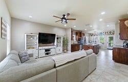 776 Crestview, Floresville, TX 78114