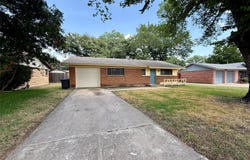 308 Simmons Drive, Hurst, TX 76053