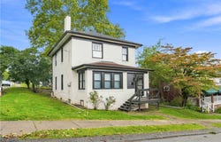 201 Emerson St, Munhall, PA 15120