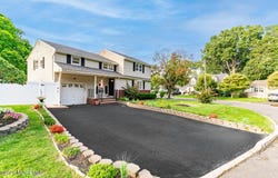 167 Crestview Drive, Middletown, NJ 07748