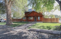305 E ADAMS St, Burns, OR 97720