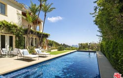 1672 Waynecrest Dr, Beverly Hills, CA 90210