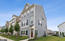 9475 PRINCE WILLIAM Street, MANASSAS, VA 20110
