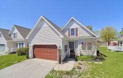 10 Cottage Lane, Manistee, MI 49660