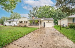 1966 Cranbrook Drive, Youngstown, OH 44511