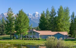 700 E SAGEBRUSH Drive, Jackson, WY 83001