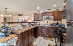 10 Bently Lane, Willingboro, NJ 08046