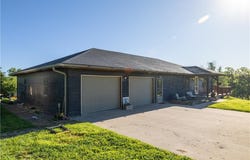 20449 N US 169 Highway, St Joseph, MO 64505