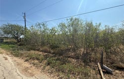 200 Reata Ranch Rd, Lockhart, TX 78644