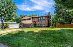 1678 Twin Oaks Drive, Arnold, MO 63010