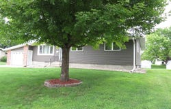 713 3rd St NE, Clarion, IA 50525