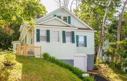 53 Peabody St, Gardner, MA 01440