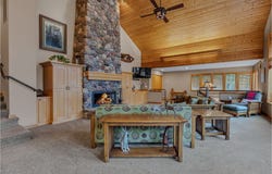 25583 E CHESTER MOUNTAIN Dr, Welches, OR 97067