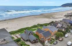1396 PACIFIC Ave, CannonBeach, OR 97110
