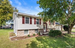 680 N Constitution Drive, Aurora, IL 60506