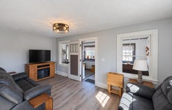 211 E G Street, Iron Mountain, MI 49801