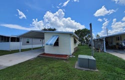 5609 Obey Pl, Micco, FL 32976