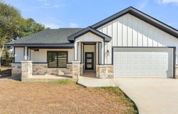 4 Dalewood Dr, Wimberley, TX 78676