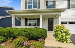 322 Longview Drive, Elgin, IL 60124