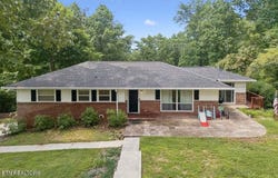 103 Morgan Rd, Oak Ridge, TN 37830