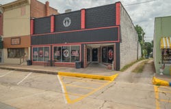 1107 Cherokee Avenue, Seneca, MO 64865